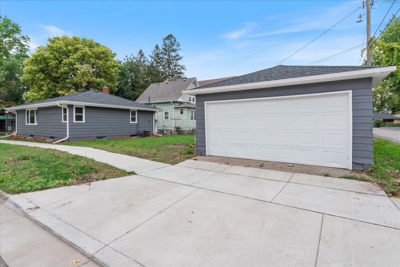 1117 Lawson Ave E, Saint Paul, MN 55106