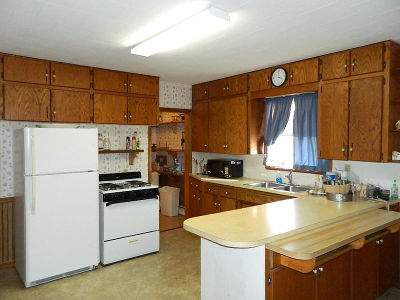 197 1st Ave S, Wood Lake, MN 56297