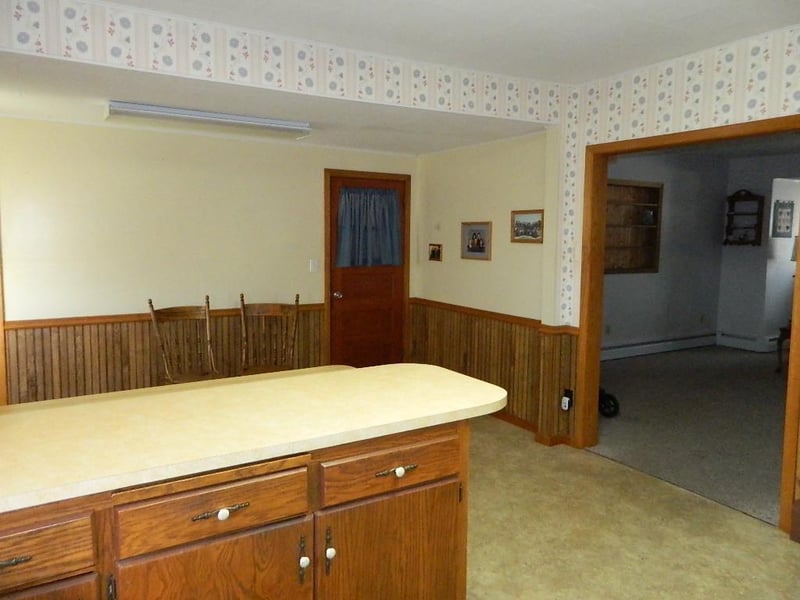 197 1st Ave S, Wood Lake, MN 56297
