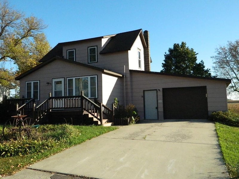 197 1st Ave S, Wood Lake, MN 56297