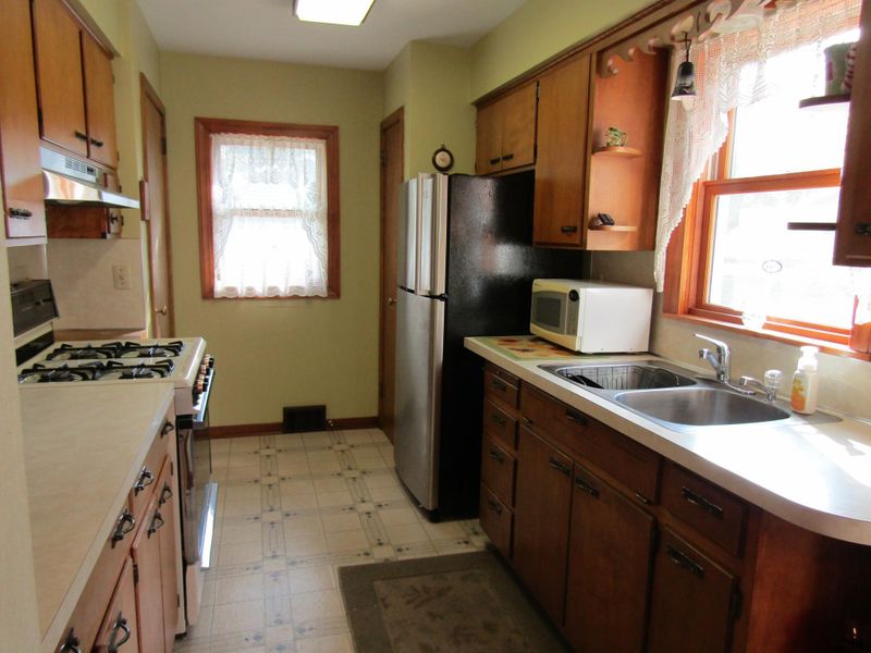 408 S 10th St, Montevideo, MN 56265