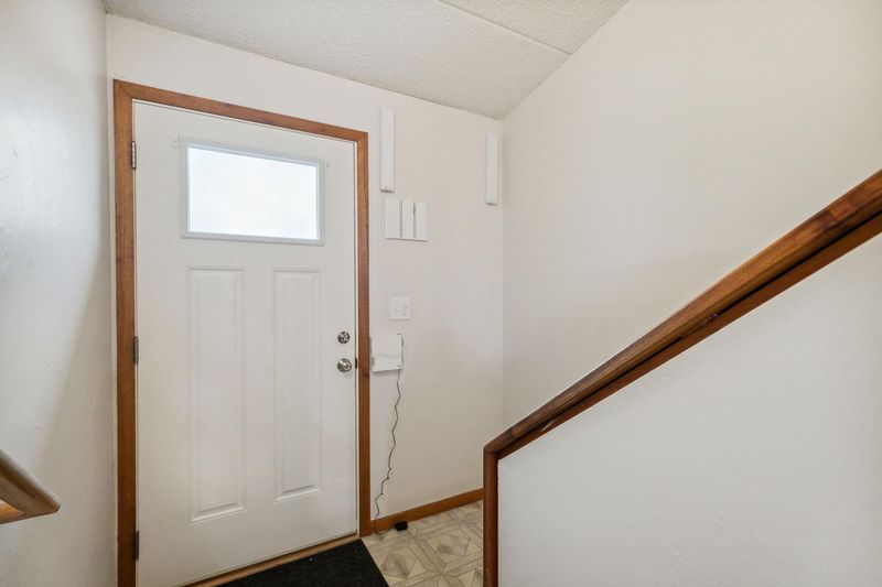 2421 S 9th St, Minneapolis, MN 55406
