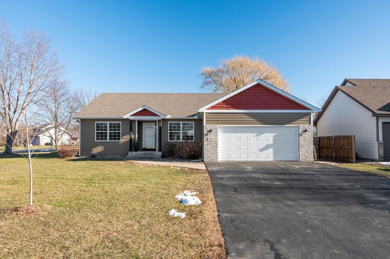 25951 12th St W, Zimmerman, MN 55398