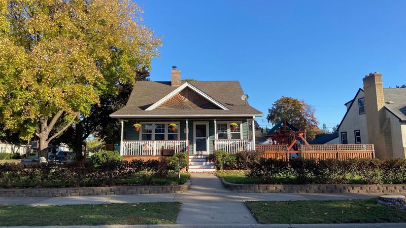 154 Dale St W, South Saint Paul, MN 55075
