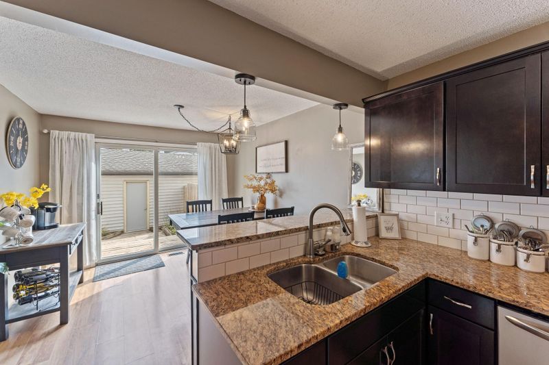 3454 Highlander Dr, Eagan, MN 55122