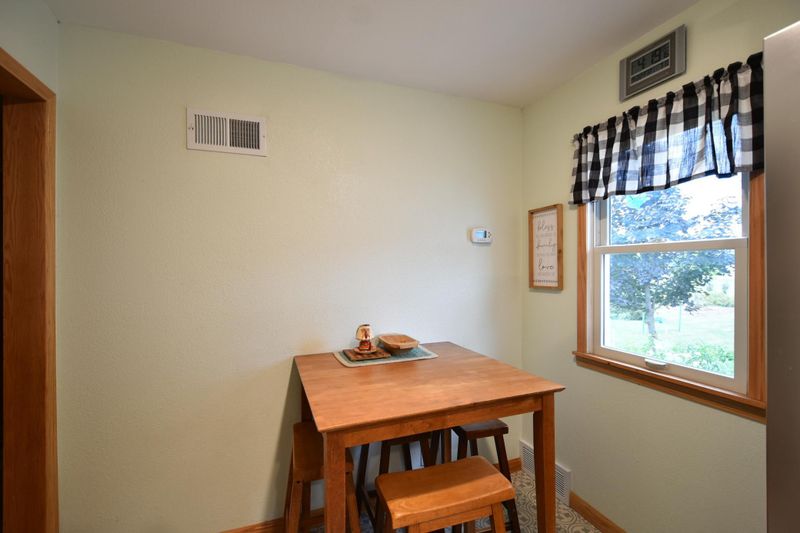 206 4th Ave, Goodhue, MN 55027