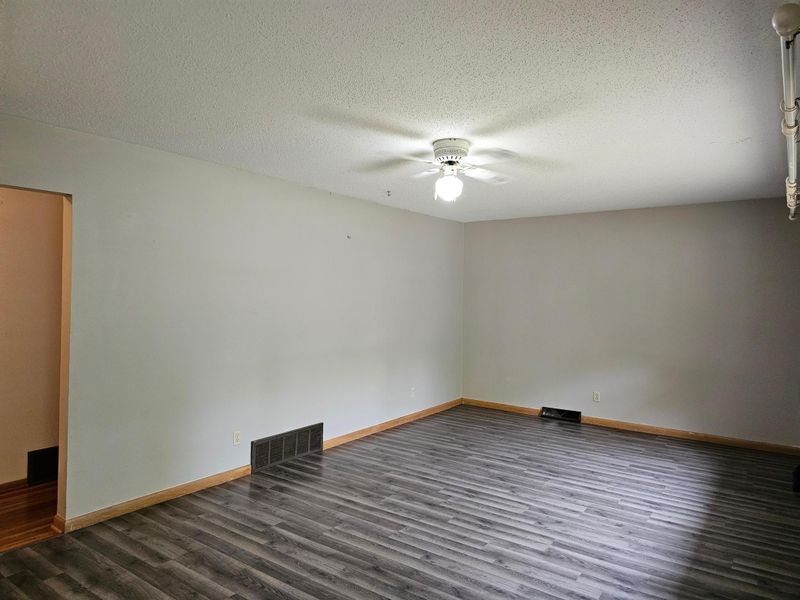 22 6th St NE, Pelican Rapids, MN 56572