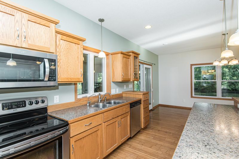 602 3rd St SE, Dodge Center, MN 55927