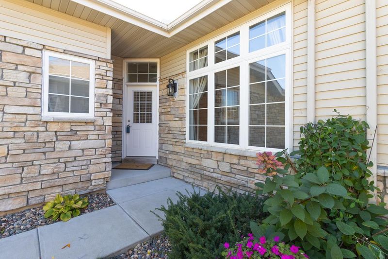 17153 Eagleview Way, Farmington, MN 55024