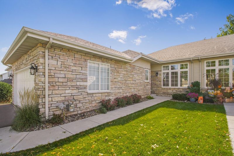 17153 Eagleview Way, Farmington, MN 55024