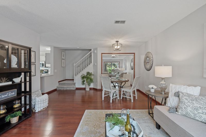 4264 Meghan Ln #1108, Eagan, MN 55122