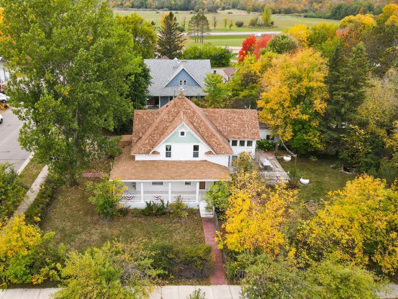 302 2nd St NW, Bertha, MN 56437