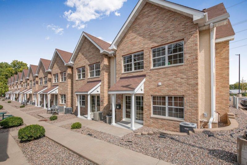 7012 E Fish Lake Rd, Maple Grove, MN 55311