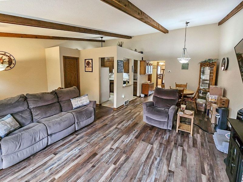 543 2nd Ave S, Waite Park, MN 56387