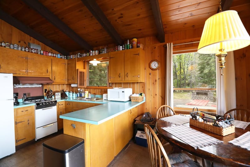 8313 Soderholm Beach Rd, Cook, MN 55723