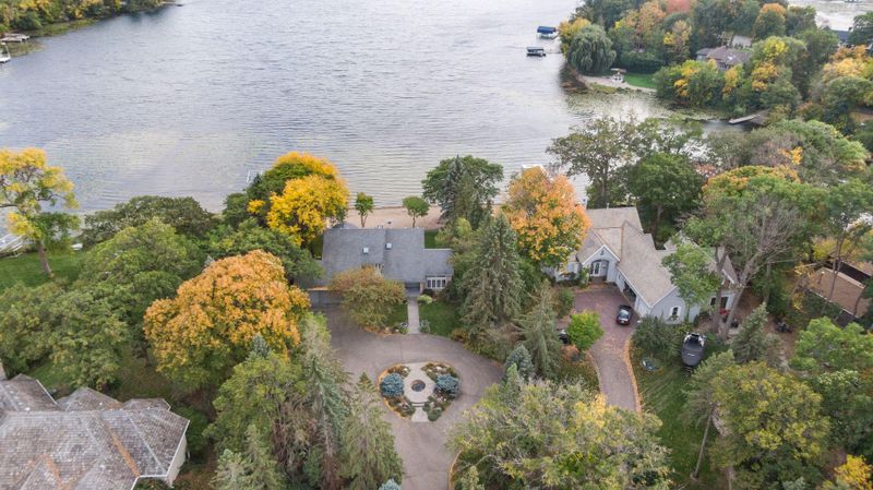 21115 Radisson Rd, Minnetonka, MN 55331