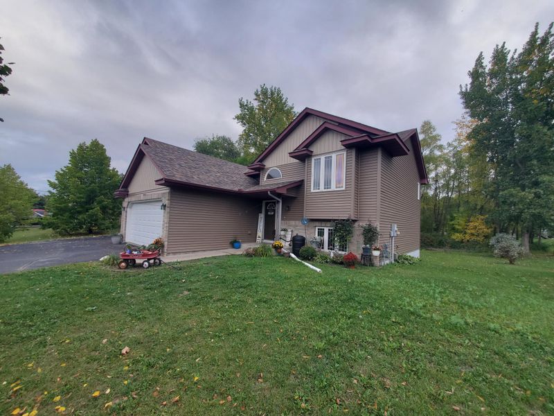 402 Bremen Ps, Waverly, MN 55390