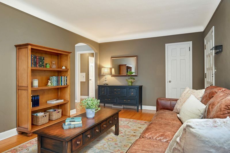 4152 Salem Ave, Saint Louis Park, MN 55416