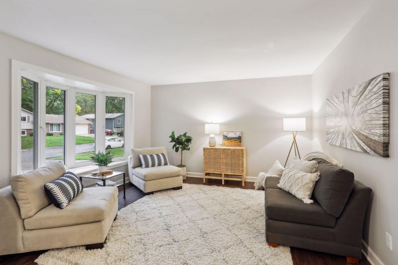 9996 108th Ave N, Maple Grove, MN 55369