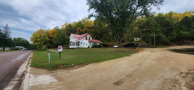 302 Main St, Hammond, MN 55991