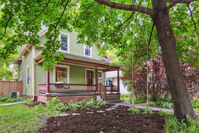 3240 31st Ave S, Minneapolis, MN 55406