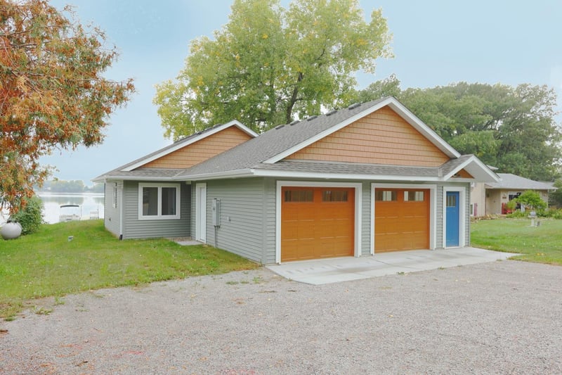 10753 Grover Ave SW, Howard Lake, MN 55349