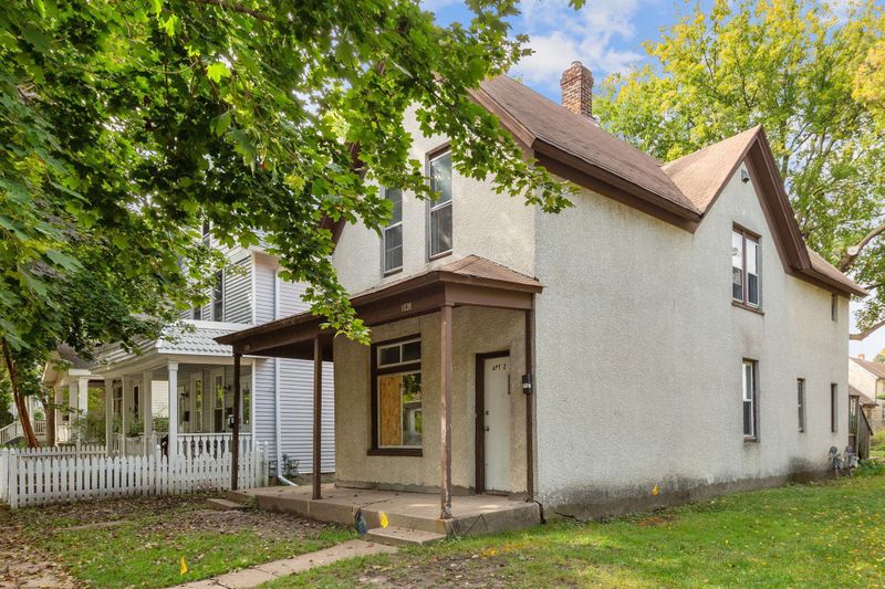 1039 Victoria St N, Saint Paul, MN 55103