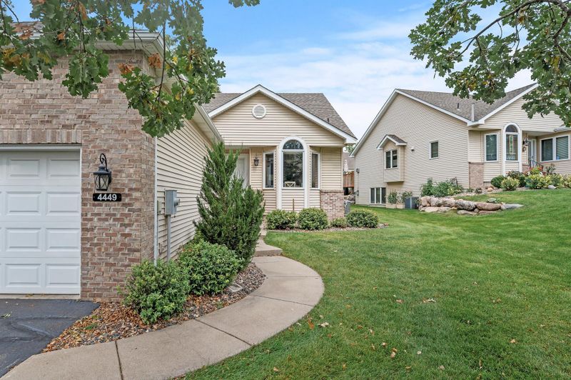 4449 Lakeshore Ter, Eagan, MN 55122