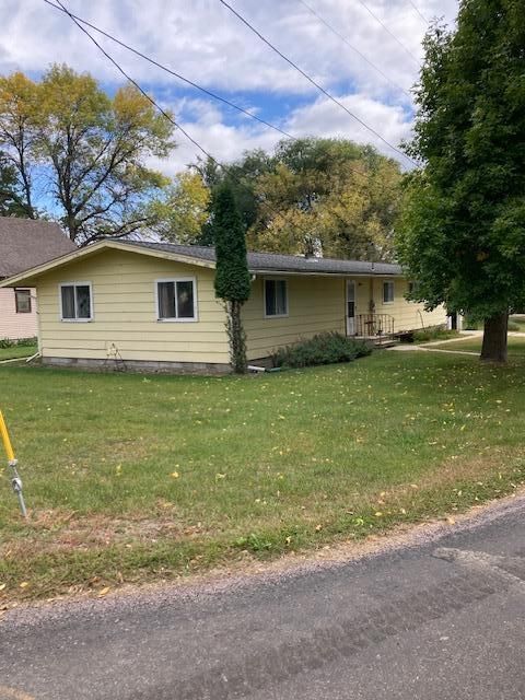 27 Hagenson St, Starbuck, MN 56381