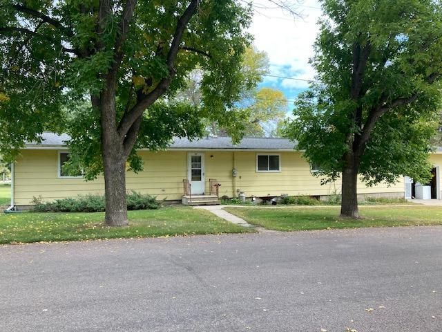 27 Hagenson St, Starbuck, MN 56381