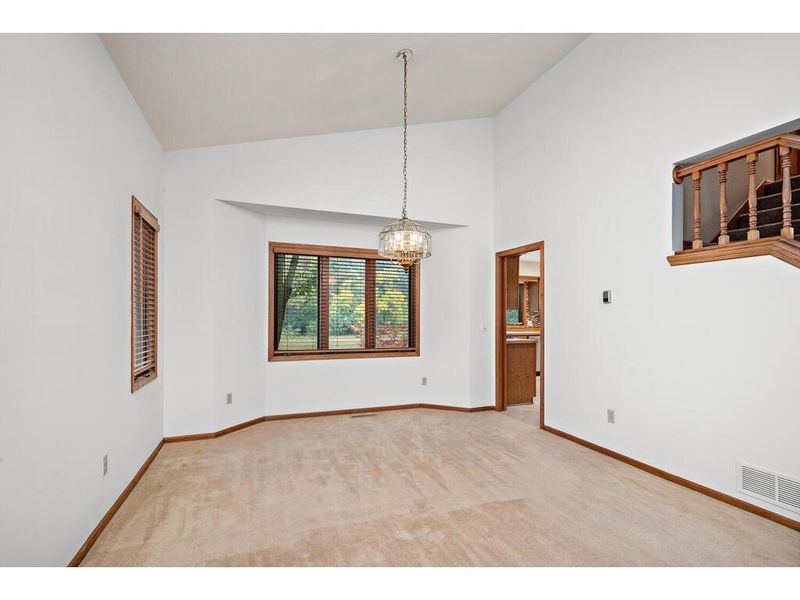 6821 Timber Crest Dr, Maple Grove, MN 55311