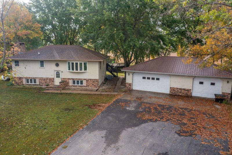 38835 125th St, Blue Earth, MN 56013