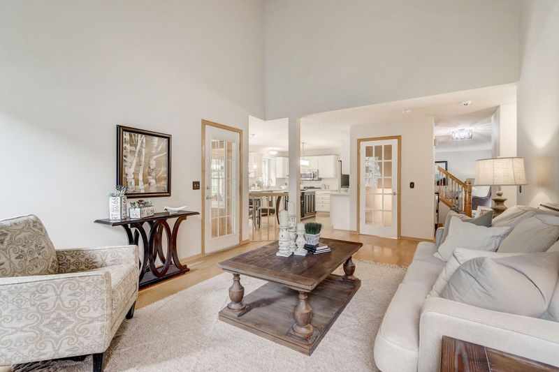 17034 Rogers Rd, Eden Prairie, MN 55347