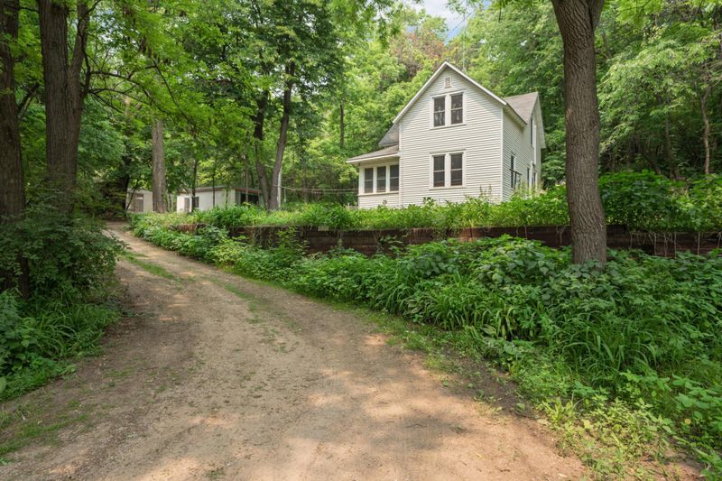5840 Collischan Rd, Red Wing, MN 55066