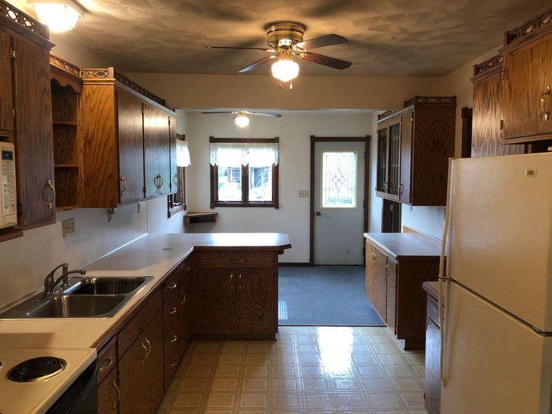 313 River St, Jackson, MN 56143