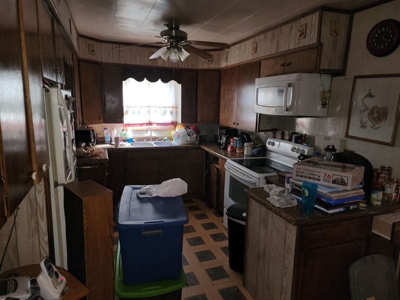 1206 2nd St SW, Wadena, MN 56482