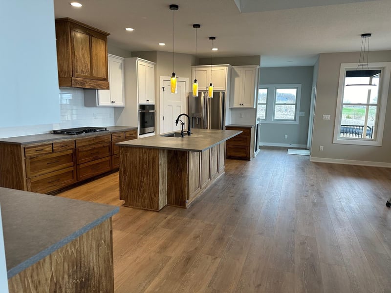 1828 270th St E, New Prague, MN 56071