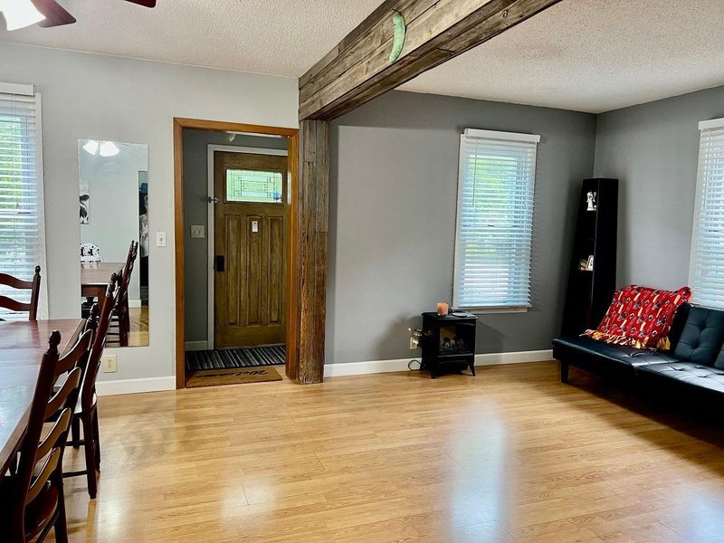 804 9th Ave NE, Waseca, MN 56093