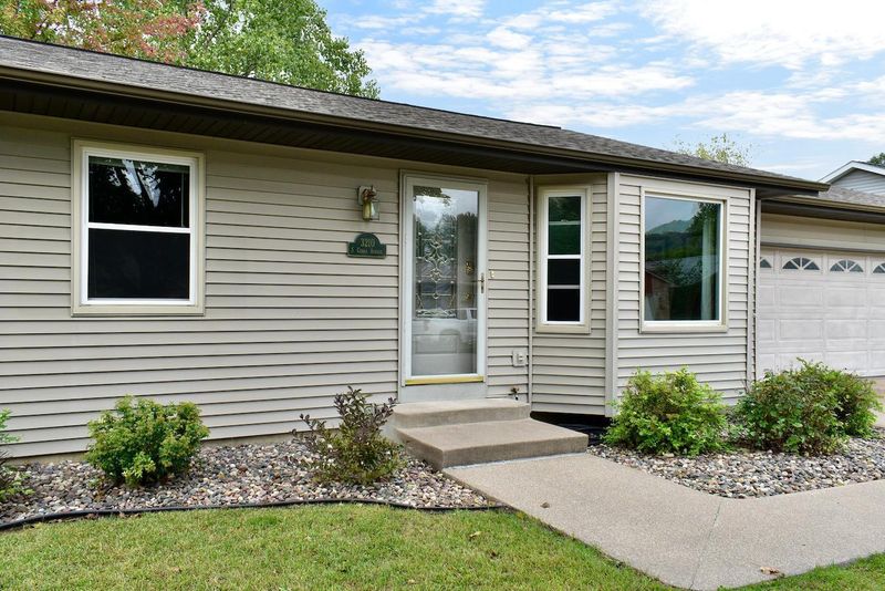 3210 S Cedar Ave, Holmen, WI 54636