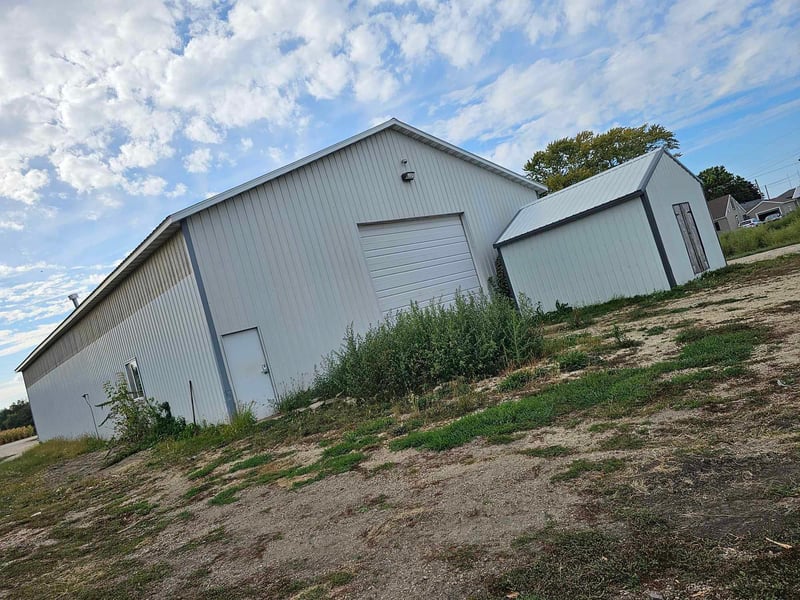 31 Main St E, Utica, MN 55979