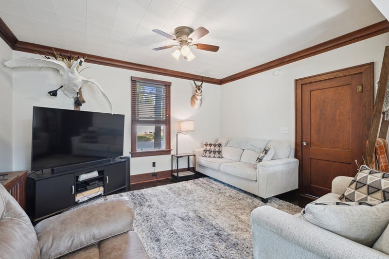 100 2nd St NE, Plato, MN 55370