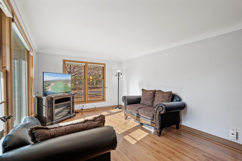 5000 Abbott Ave N, Brooklyn Center, MN 55429