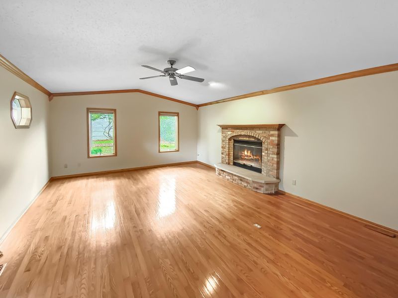 1022 Elton Hills Dr NW, Rochester, MN 55901