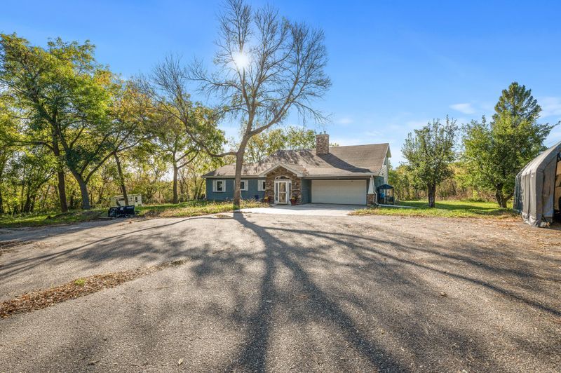 9555 230th St E, Lakeville, MN 55044