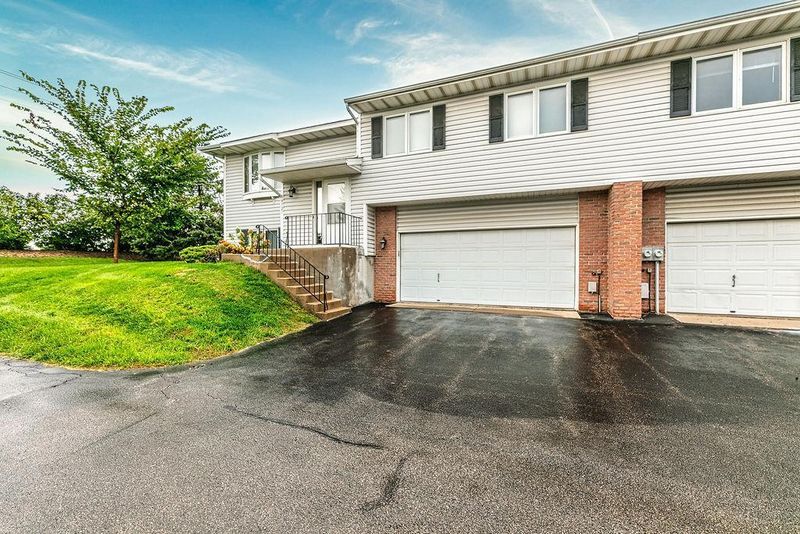 14727 Endicott Way, Apple Valley, MN 55124