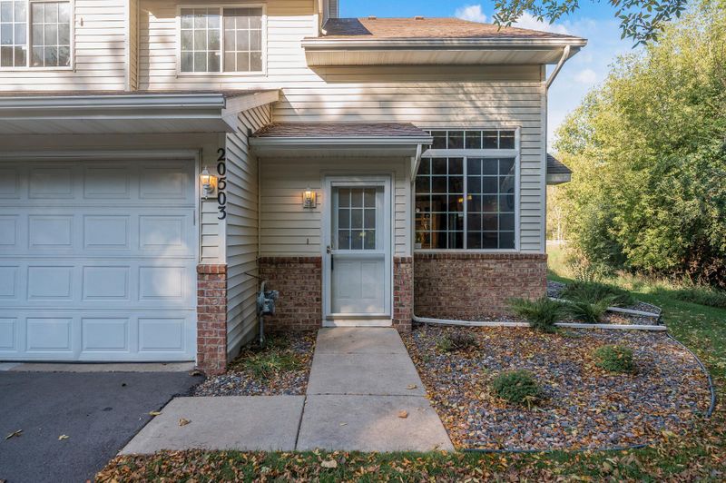 20503 Erin Ct, Farmington, MN 55024