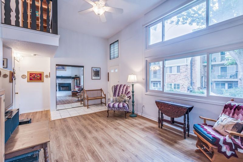 7423 W Franklin Ave, Saint Louis Park, MN 55426