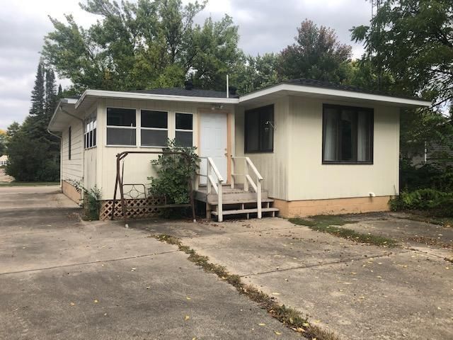 408 3rd Ave NE, Waseca, MN 56093