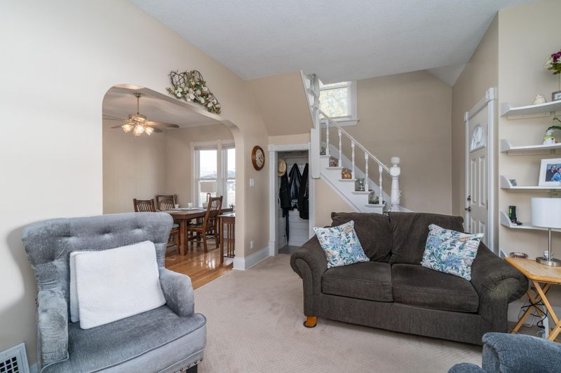 212 S Nelson St, Crookston, MN 56716