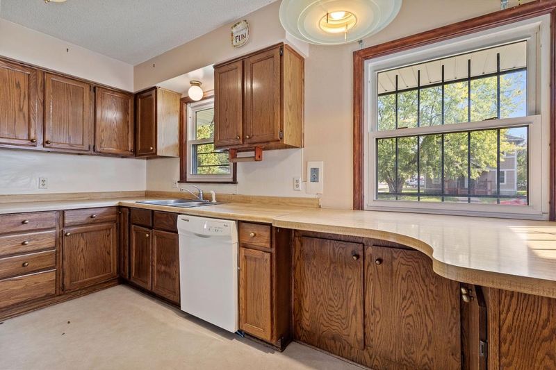 731 Upton Ave N, Minneapolis, MN 55411